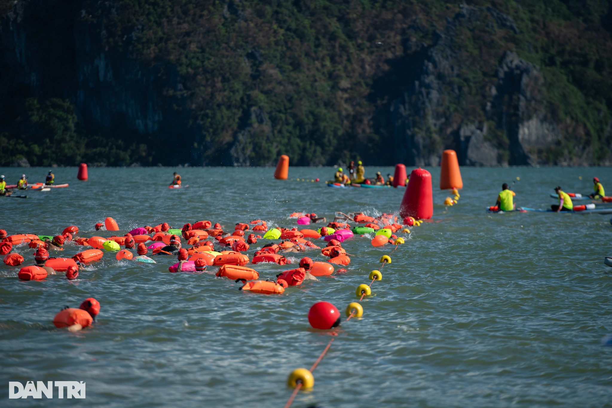 1.200 vận động viên sẵn sàng cho giải Aquathlon Vân Đồn