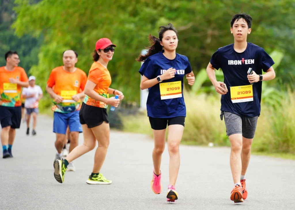 VĐV nhí háo hức chờ tranh tài ở giải Aqua Warriors Halong Bay 2025