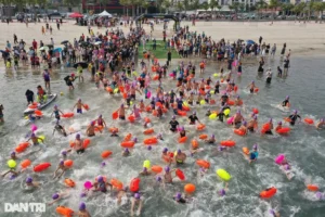 Nhà vô địch xinh đẹp gây sốt tại Aqua Warriors Halong Bay 2025