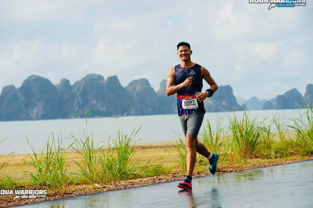 VĐV tiết lộ bí quyết hoàn thành nội dung cực khó ở Aqua Warriors Halong Bay