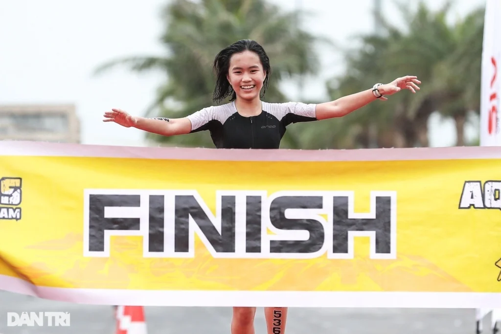 Dấu ấn Aqua Warriors Halong Bay 2025 và những câu chuyện cảm xúc