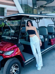 Nhà vô địch xinh đẹp gây sốt tại Aqua Warriors Halong Bay 2025